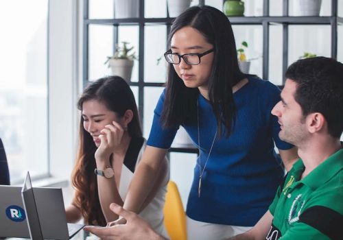 Tiếng Anh trong thời đại số ngày nay