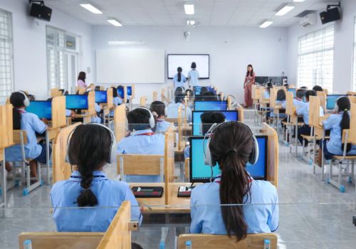 Học ngoại ngữ cần thiết như thế nào?