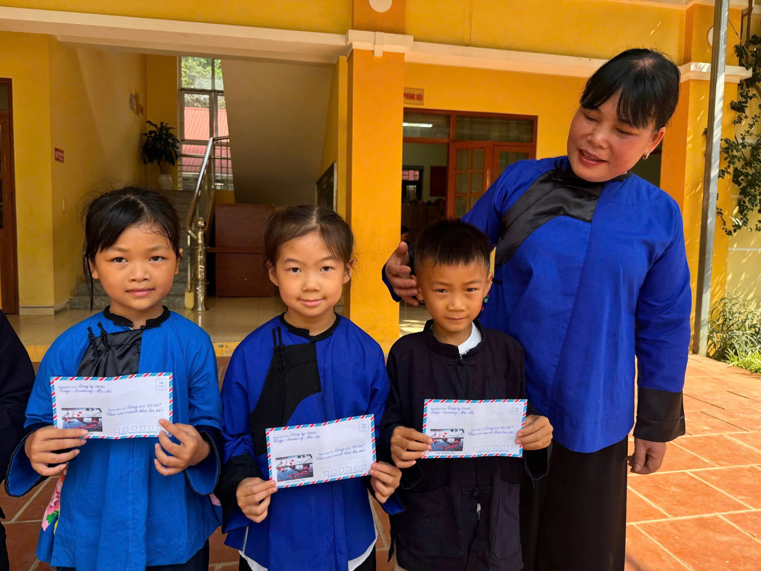 z6902271677283_3dcef304f7e97d256adf05316dc0a1ea